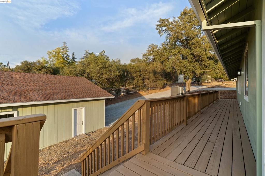 19676 Rawhide Rd, Sonora, CA 95370-9415