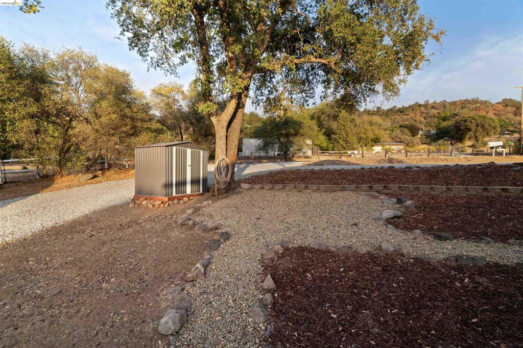 19676 Rawhide Rd, Sonora, CA 95370-9415