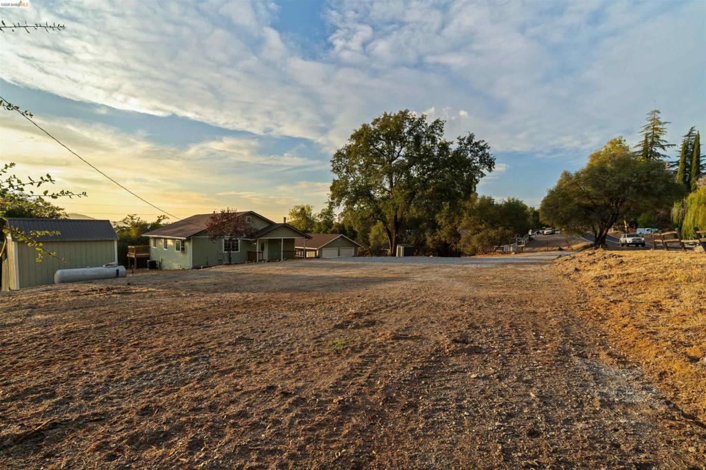 19676 Rawhide Rd, Sonora, CA 95370-9415