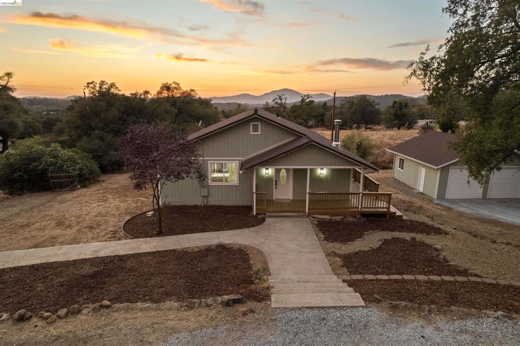 19676 Rawhide Rd, Sonora, CA 95370-9415