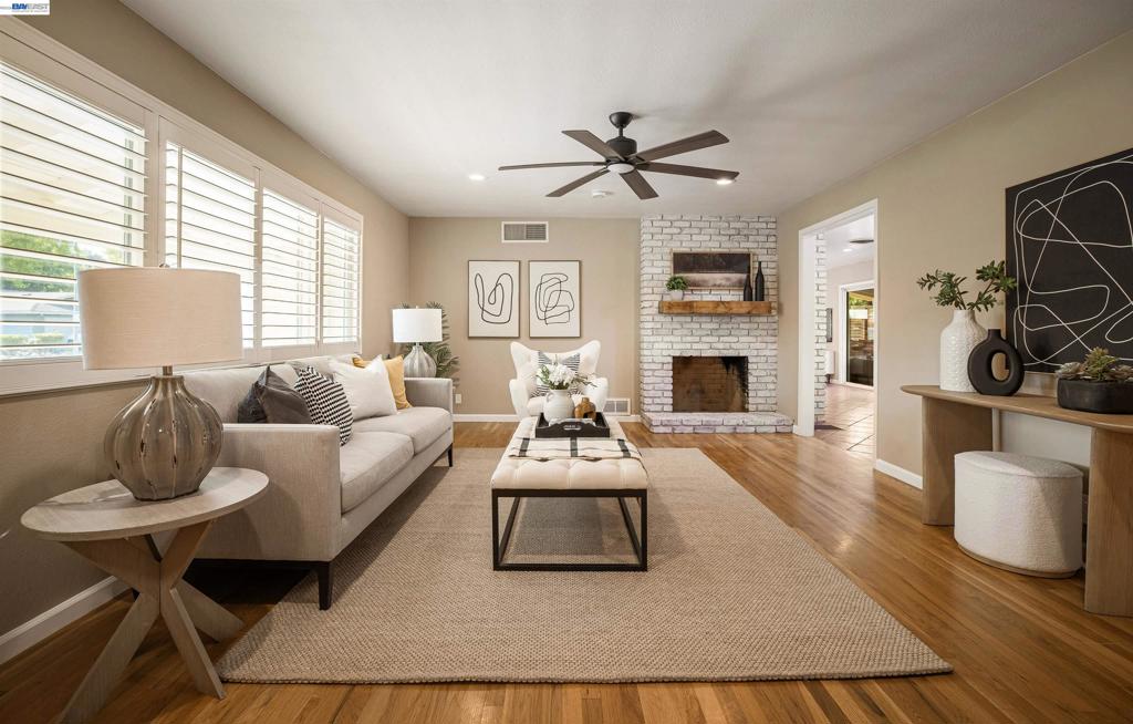 2704 Hampshire Lane, Modesto, CA 95350