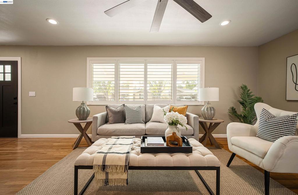 2704 Hampshire Lane, Modesto, CA 95350