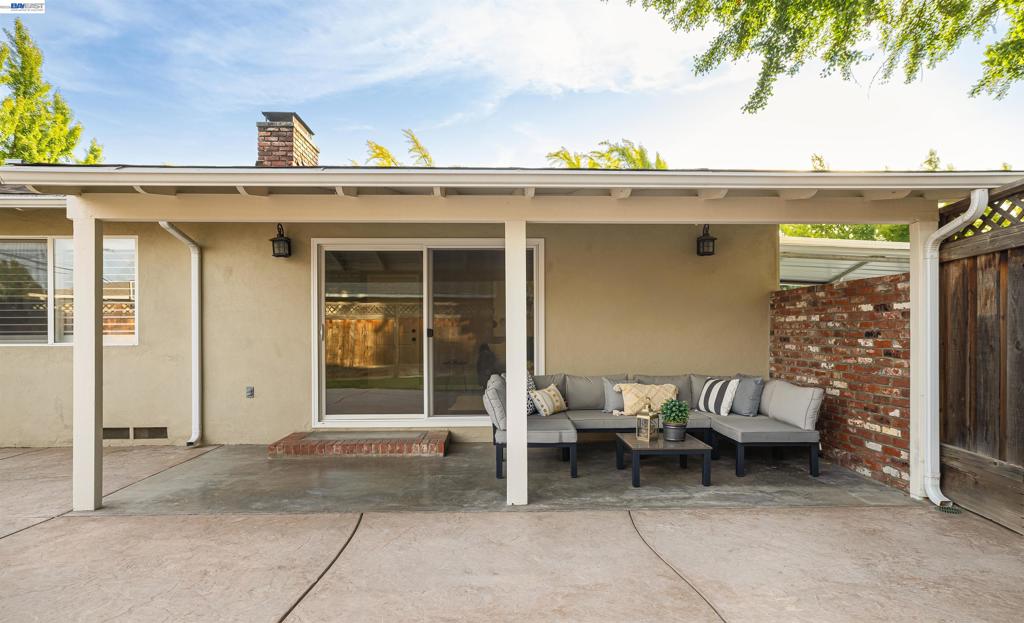 2704 Hampshire Lane, Modesto, CA 95350