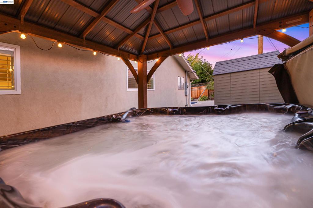 2704 Hampshire Lane, Modesto, CA 95350