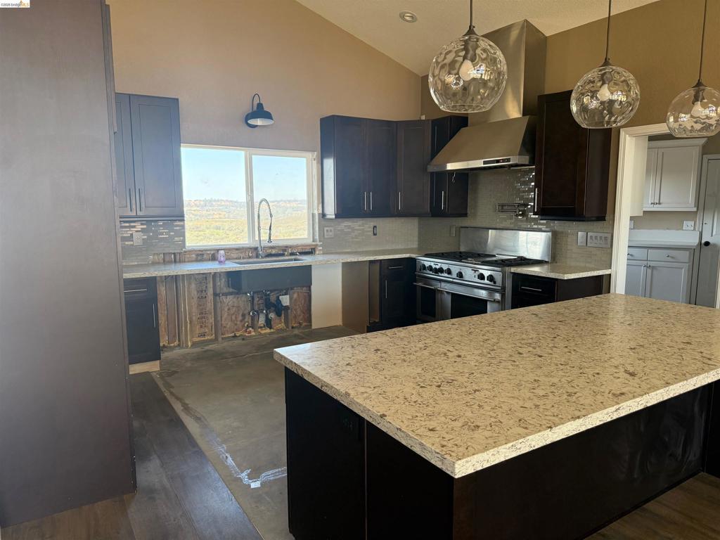 16446 Stamp Mill Loop, Jamestown, CA 95327-9283