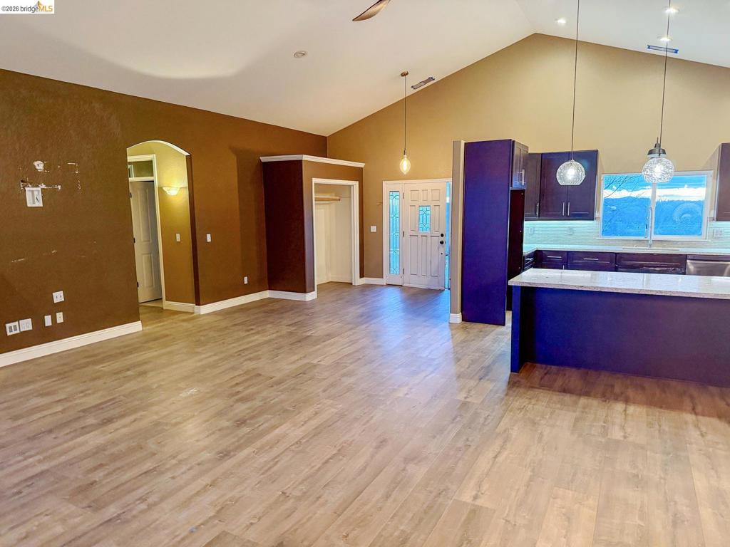 16446 Stamp Mill Loop, Jamestown, CA 95327-9283
