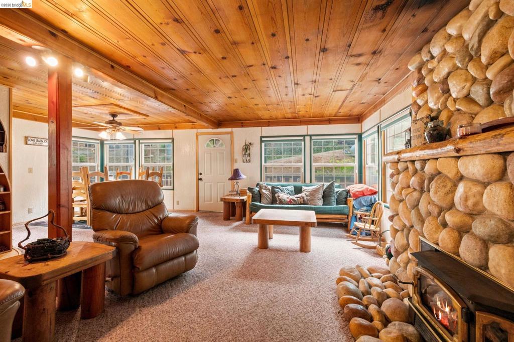 25822 Long Barn Sugar Pine Rd, Long Barn, CA 95335