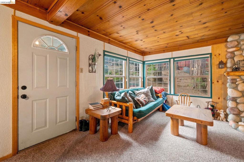 25822 Long Barn Sugar Pine Rd, Long Barn, CA 95335