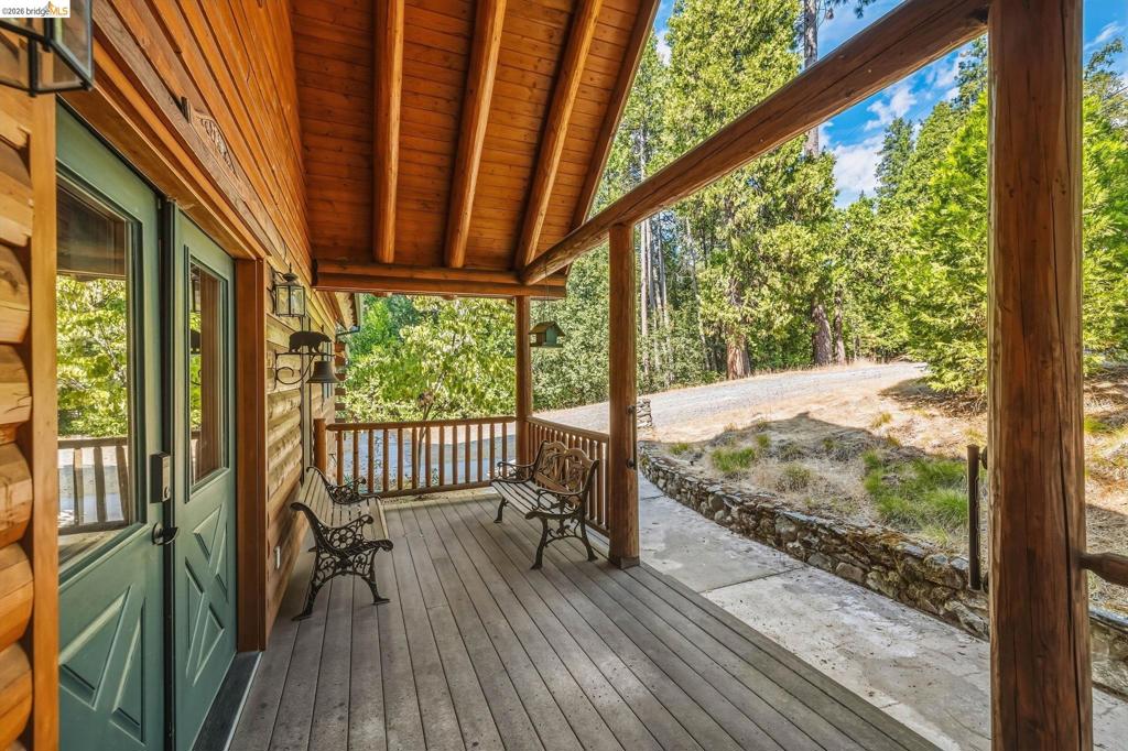 22420 Colorado River, Sonora, CA 95370
