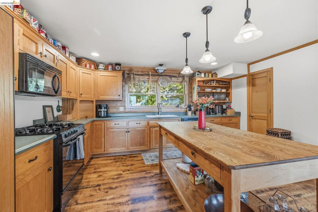 22420 Colorado River, Sonora, CA 95370
