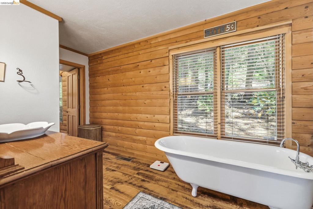 22420 Colorado River, Sonora, CA 95370