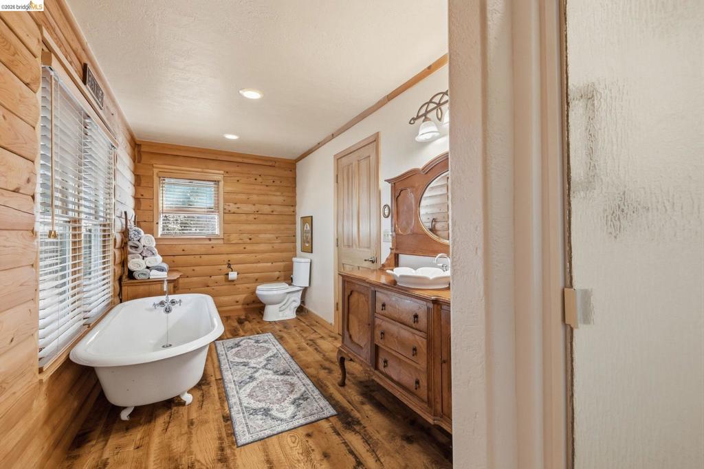 22420 Colorado River, Sonora, CA 95370