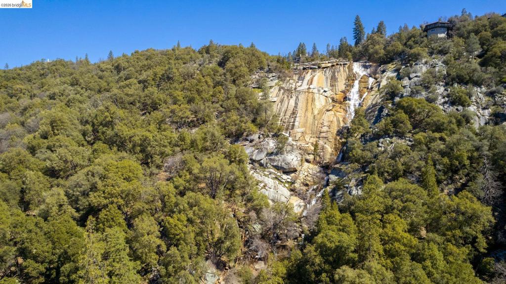 22420 Colorado River, Sonora, CA 95370