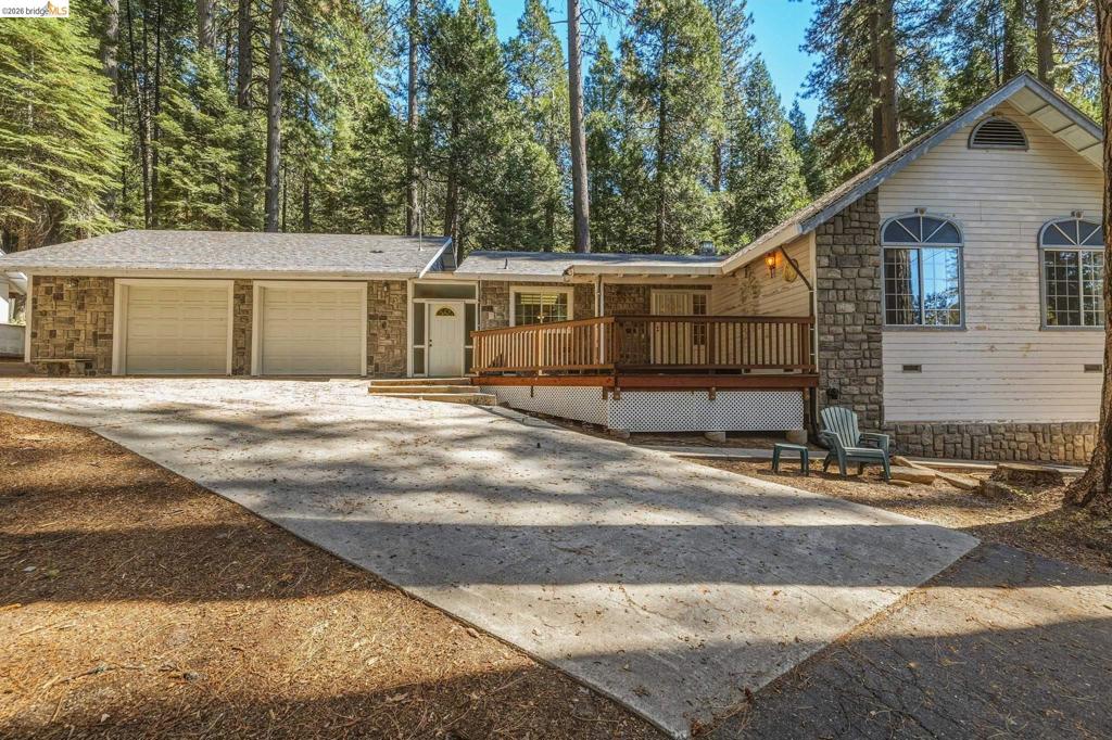 25749 Wheeler Rd, Long Barn, CA 95335