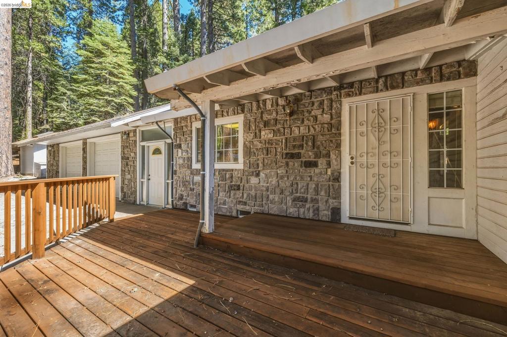 25749 Wheeler Rd, Long Barn, CA 95335
