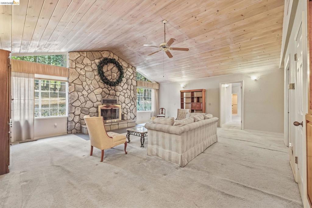 25749 Wheeler Rd, Long Barn, CA 95335