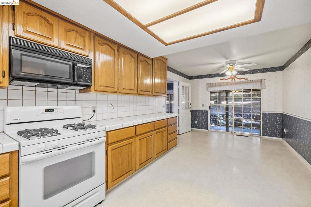 25749 Wheeler Rd, Long Barn, CA 95335
