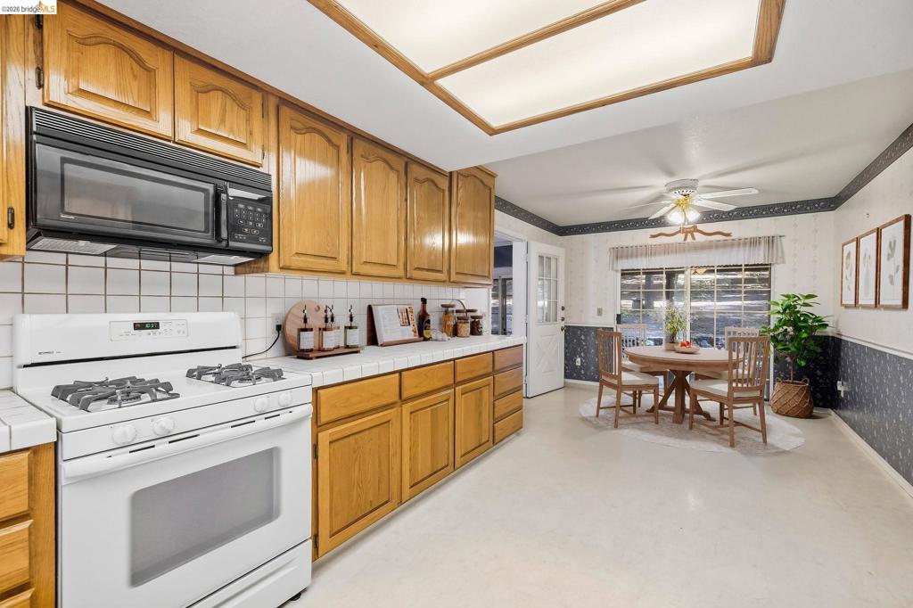 25749 Wheeler Rd, Long Barn, CA 95335