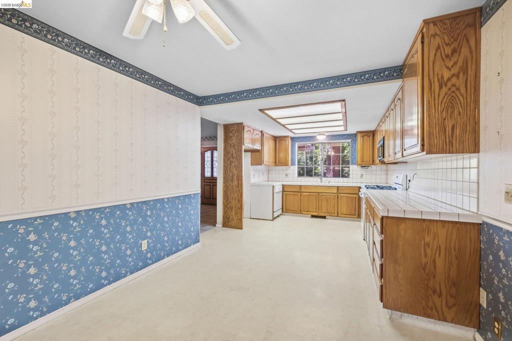 25749 Wheeler Rd, Long Barn, CA 95335
