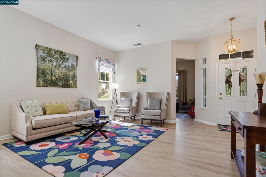 652 Baldwin Dr, Brentwood (CC), CA 94513