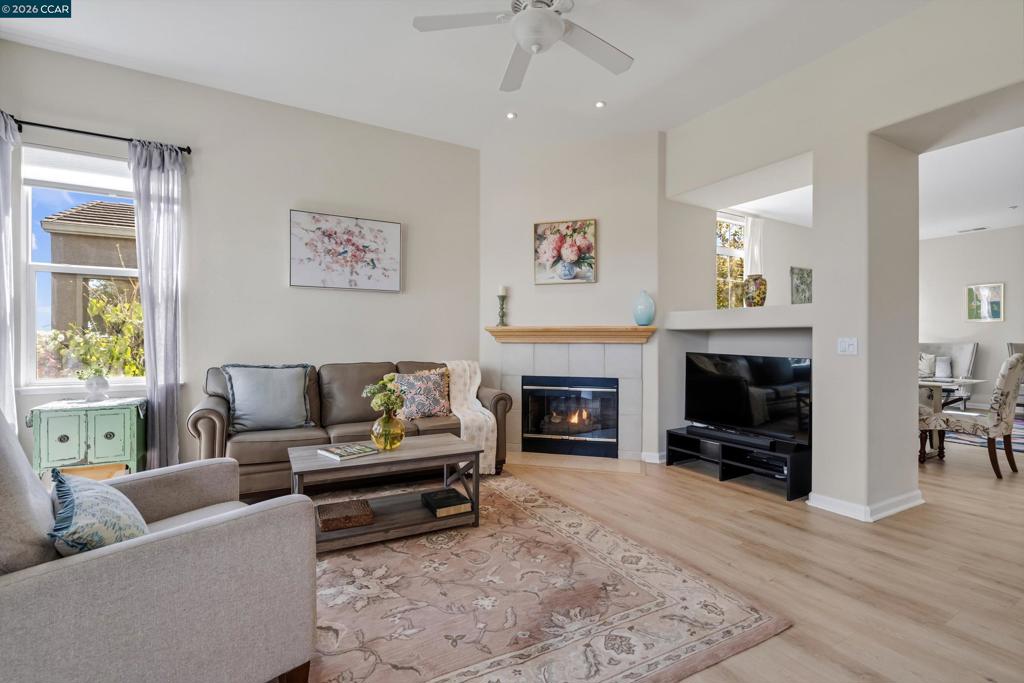 652 Baldwin Dr, Brentwood (CC), CA 94513