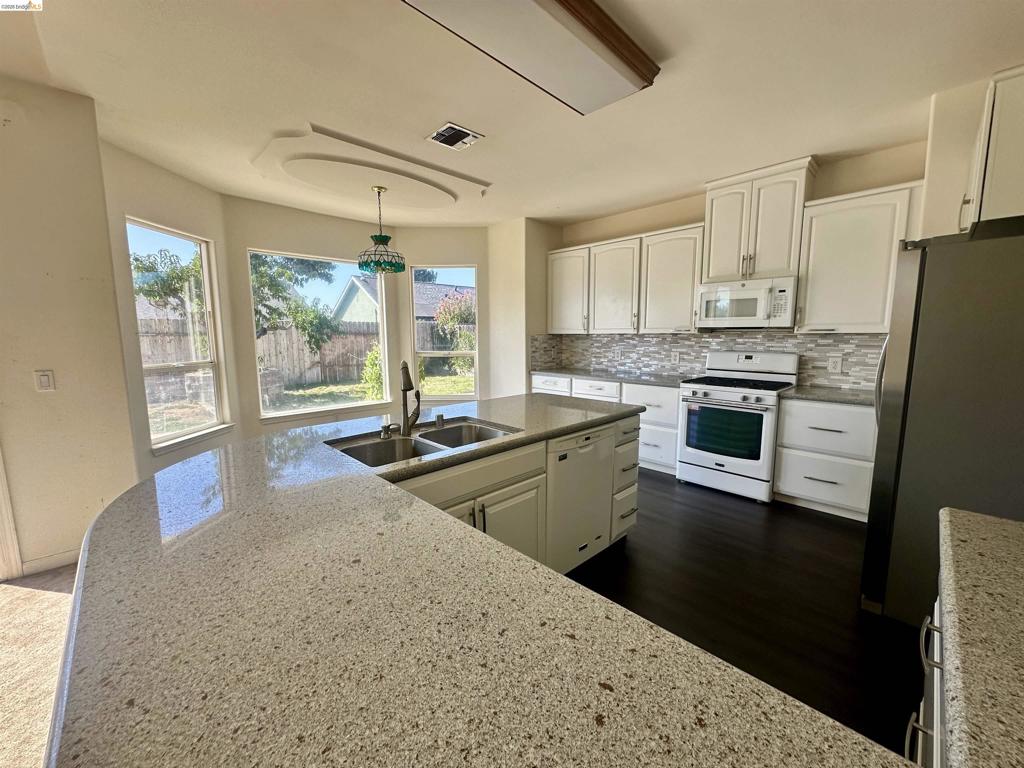 17580 Wild Oak Dr, Jamestown, CA 95327