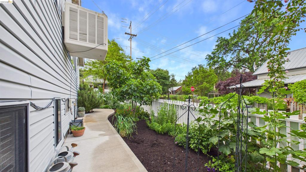 186 Theall, Sonora, CA 95370