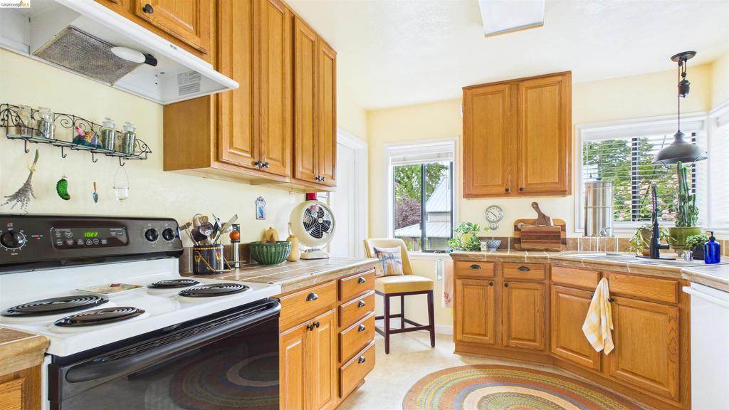 186 Theall, Sonora, CA 95370