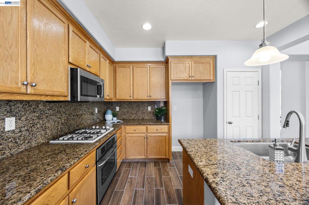 257 Orchid Lane, Patterson, CA 95363-8373