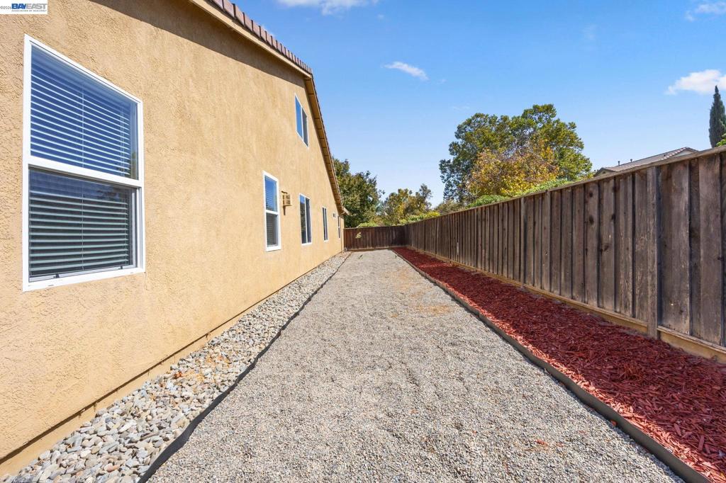 257 Orchid Lane, Patterson, CA 95363-8373