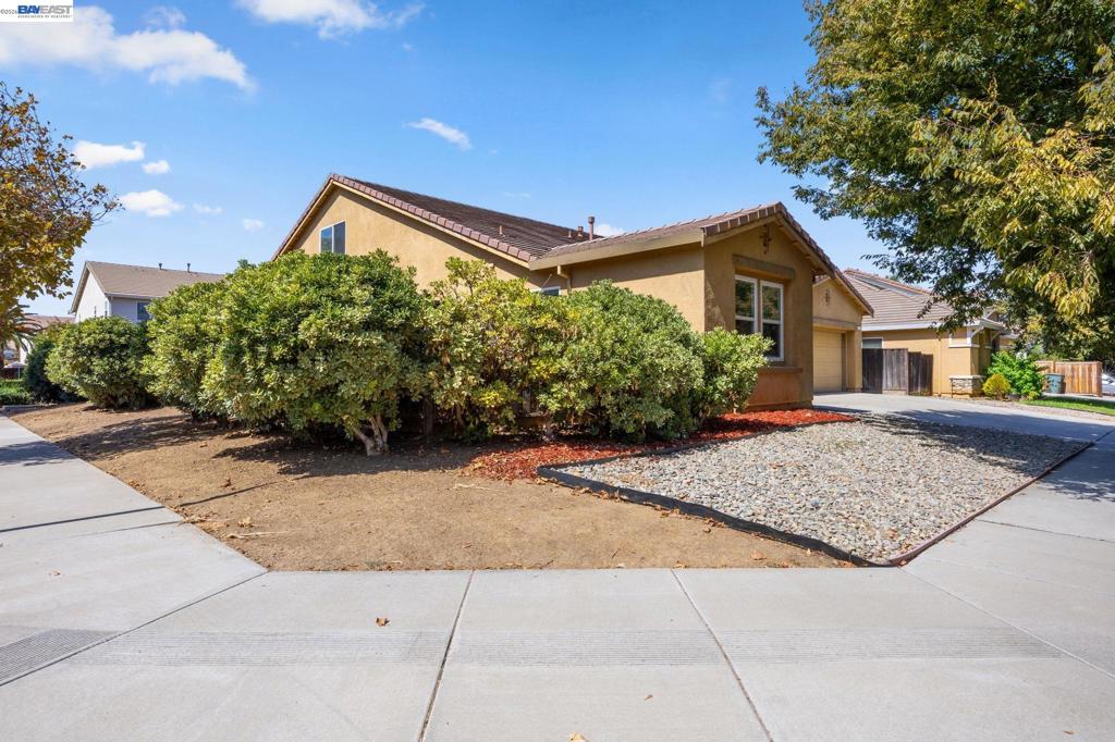257 Orchid Lane, Patterson, CA 95363-8373