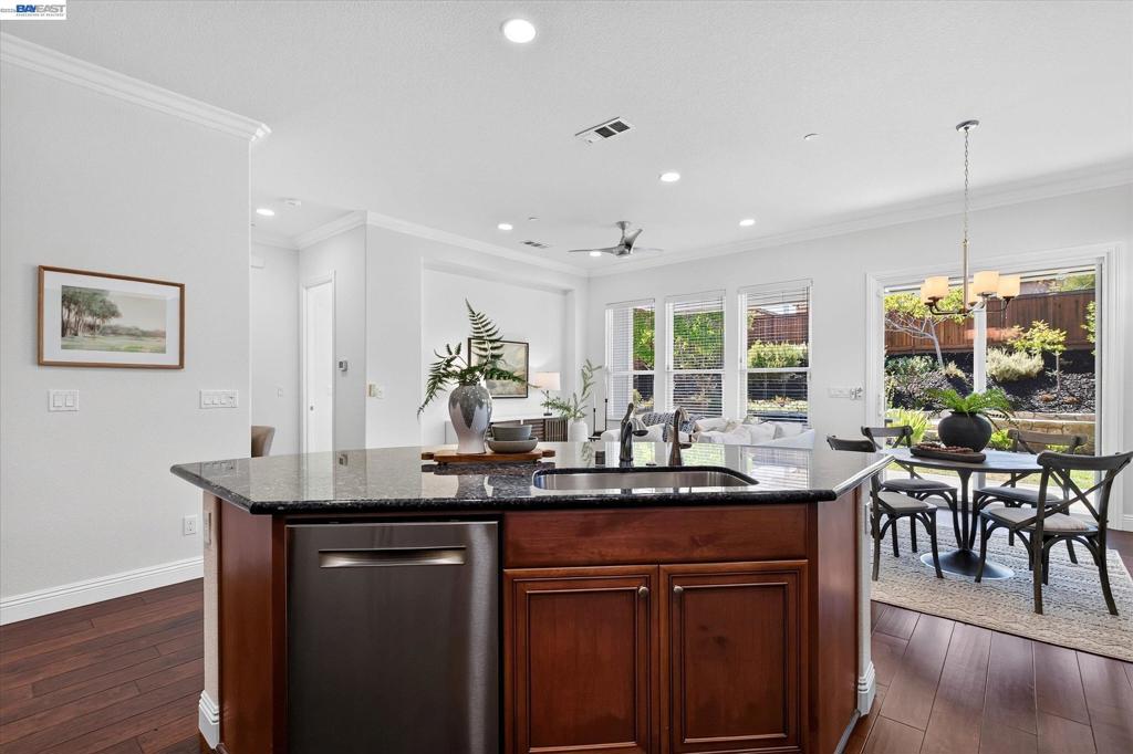 1609 Zinfandel Dr, Brentwood (CC), CA 94513