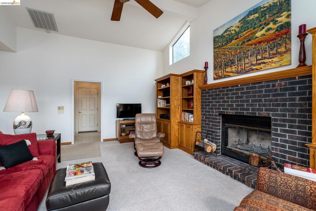 21320 Oneto Dr, Sonora, CA 95370