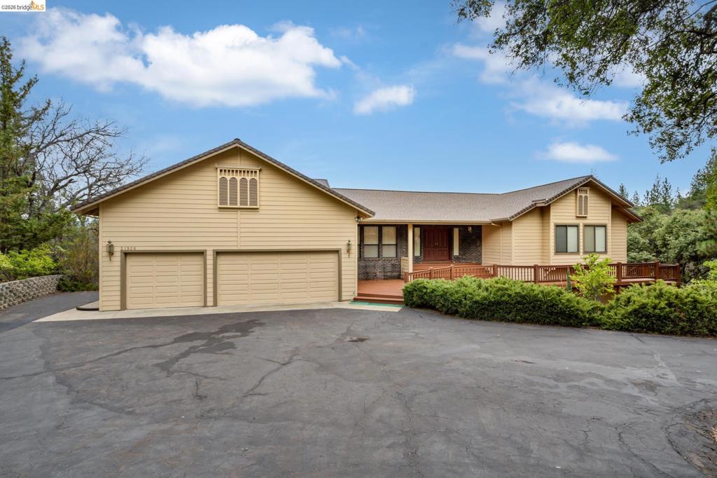 21320 Oneto Dr, Sonora, CA 95370
