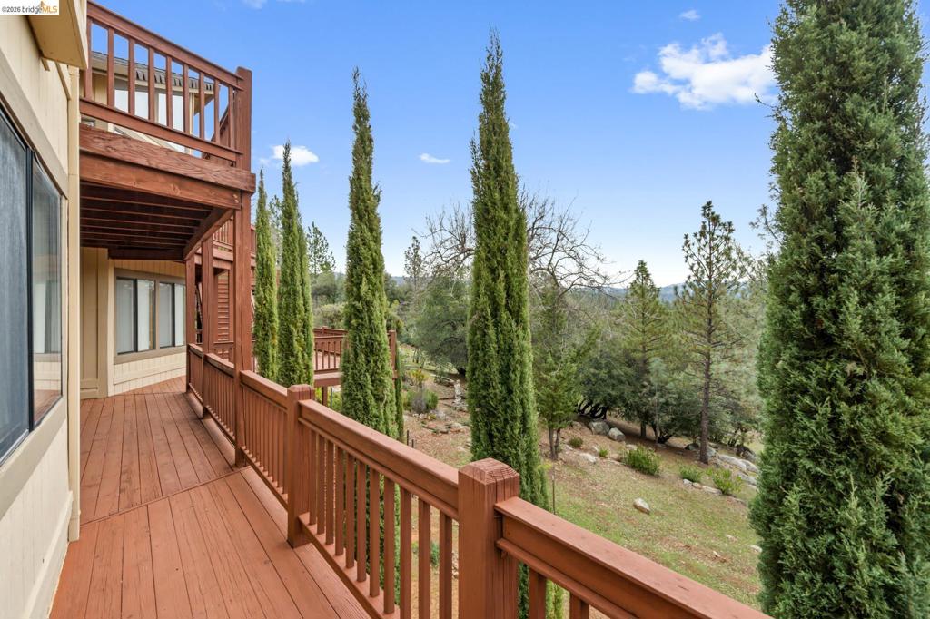 21320 Oneto Dr, Sonora, CA 95370