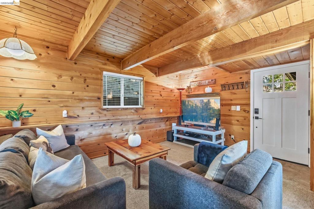 29457 Old Mono Rd, Cold Springs, CA 95335
