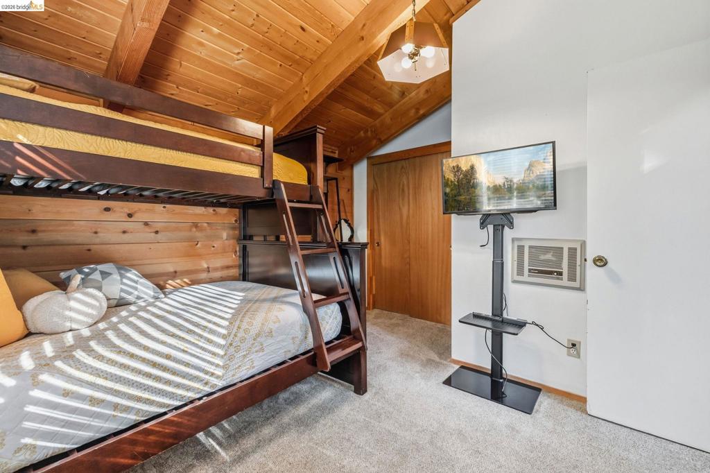 29457 Old Mono Rd, Cold Springs, CA 95335