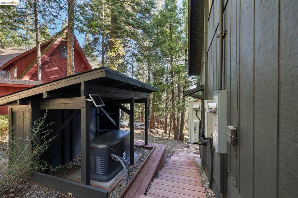 29457 Old Mono Rd, Cold Springs, CA 95335