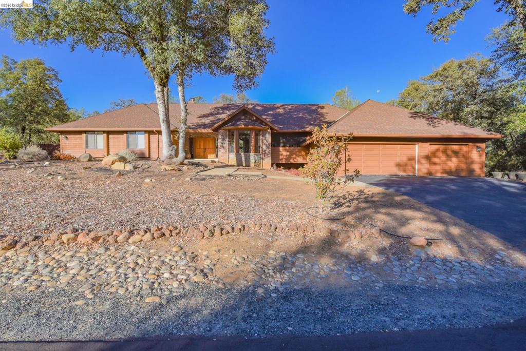 14075 Barlupi Circle, Sonora, CA 95370