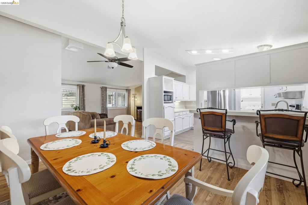22880 Parkwood Dr, Groveland, CA 95321
