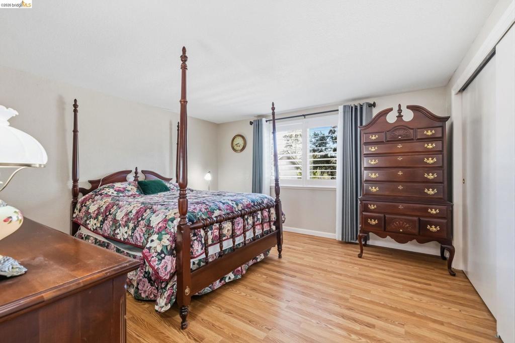 22880 Parkwood Dr, Groveland, CA 95321