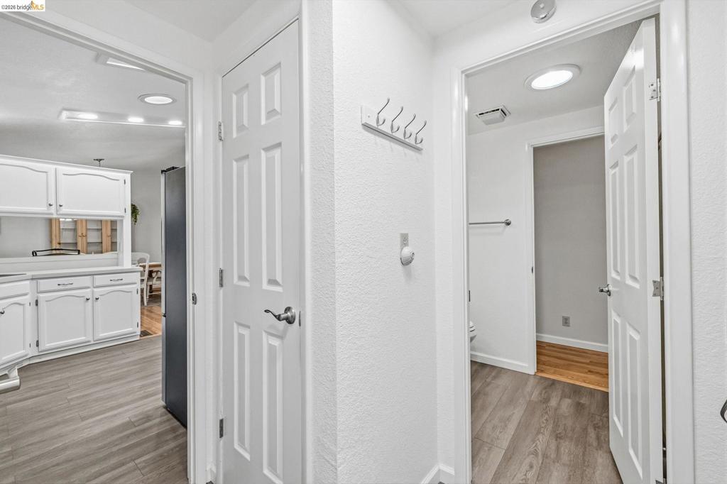 22880 Parkwood Dr, Groveland, CA 95321