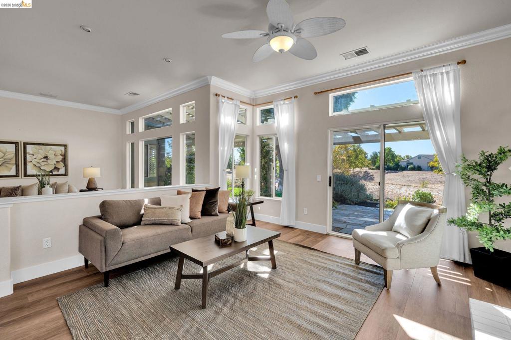 1751 Crispin Dr, Brentwood (CC), CA 94513