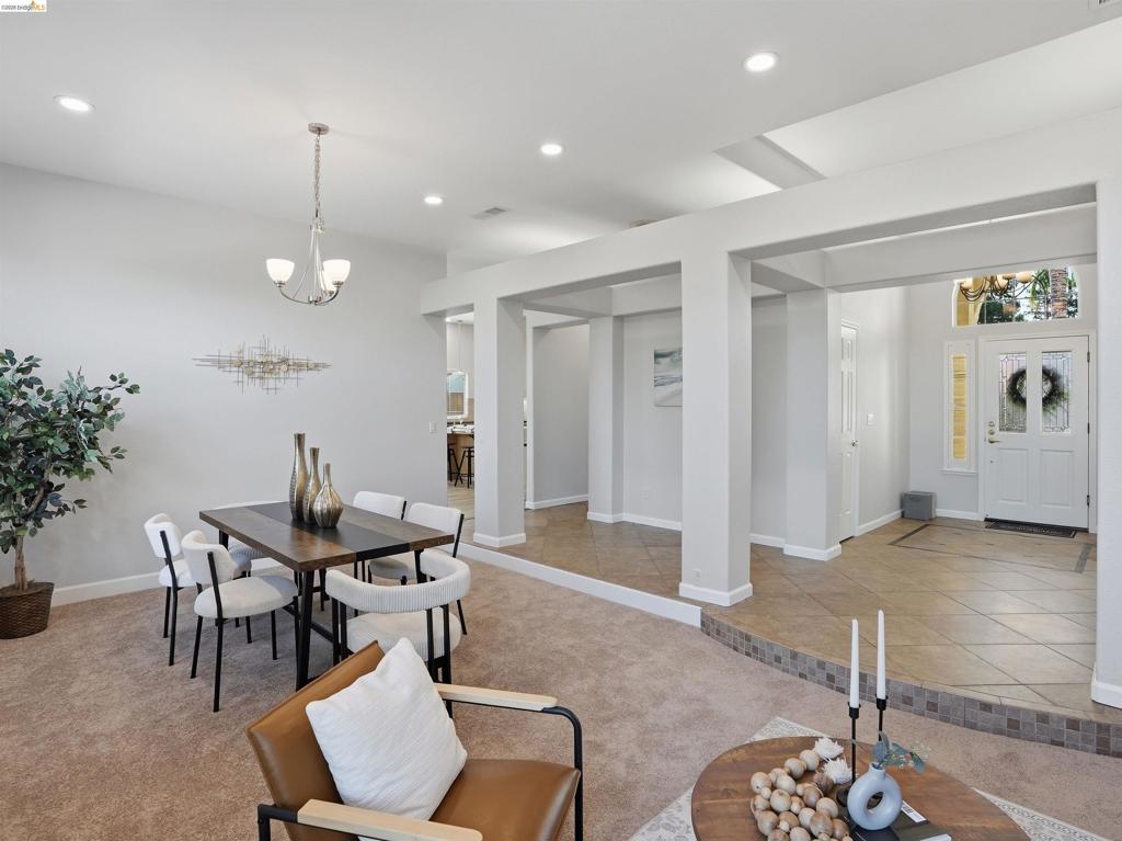 1260 Bay Court, Brentwood (CC), CA 94513-5425