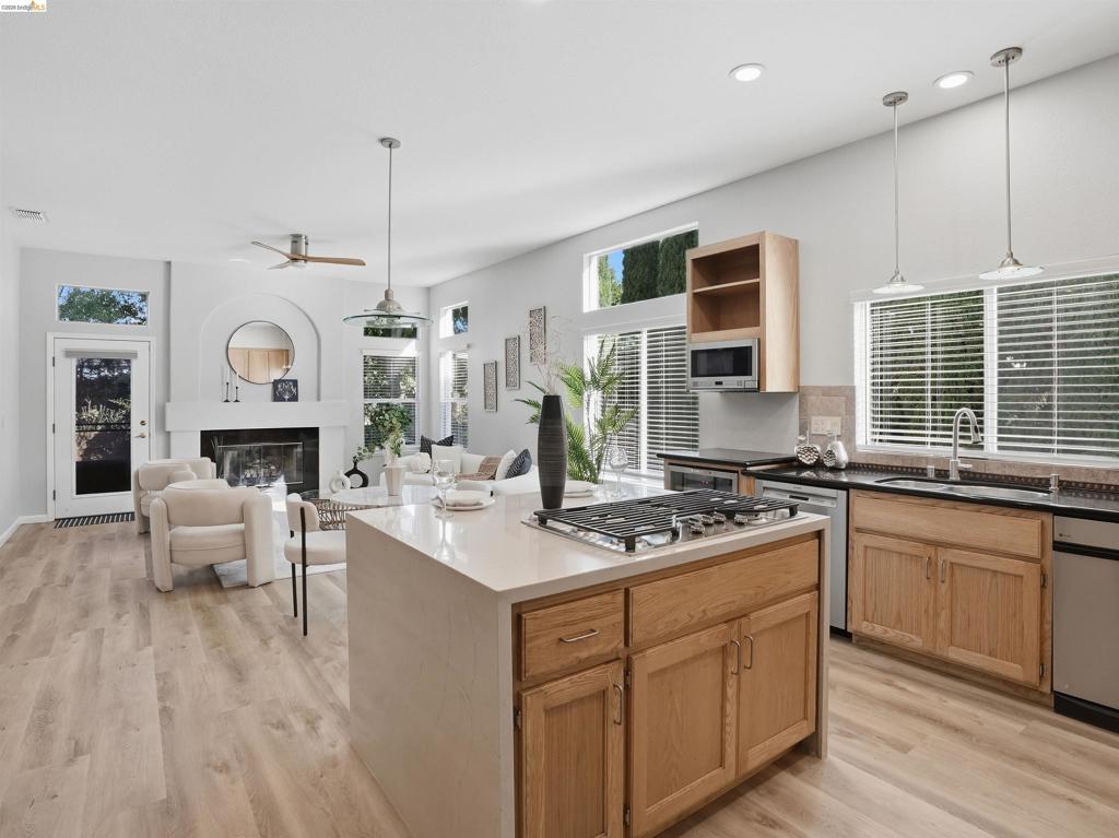 1260 Bay Court, Brentwood (CC), CA 94513-5425