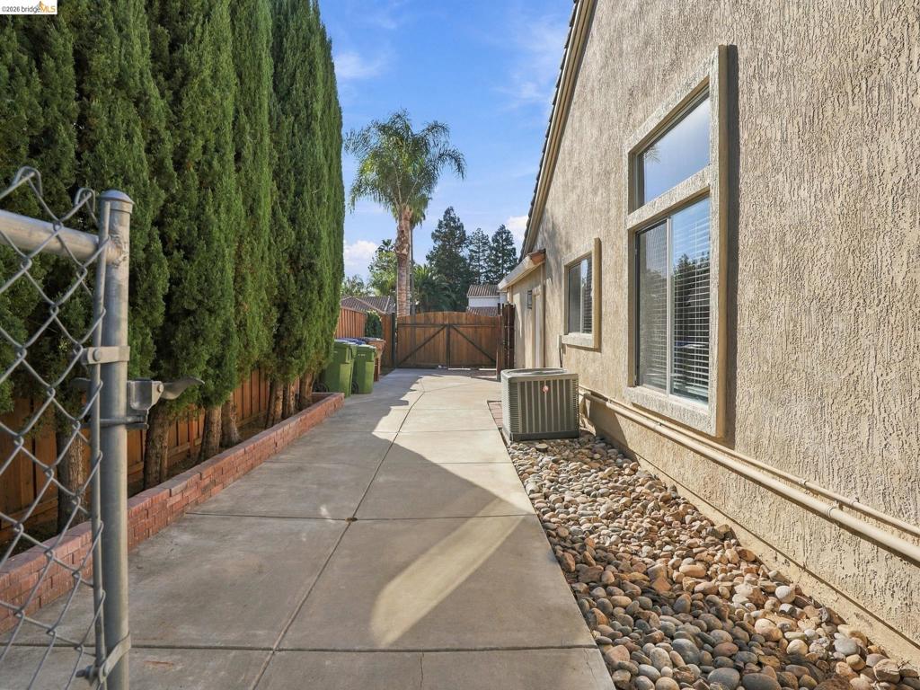 1260 Bay Court, Brentwood (CC), CA 94513-5425
