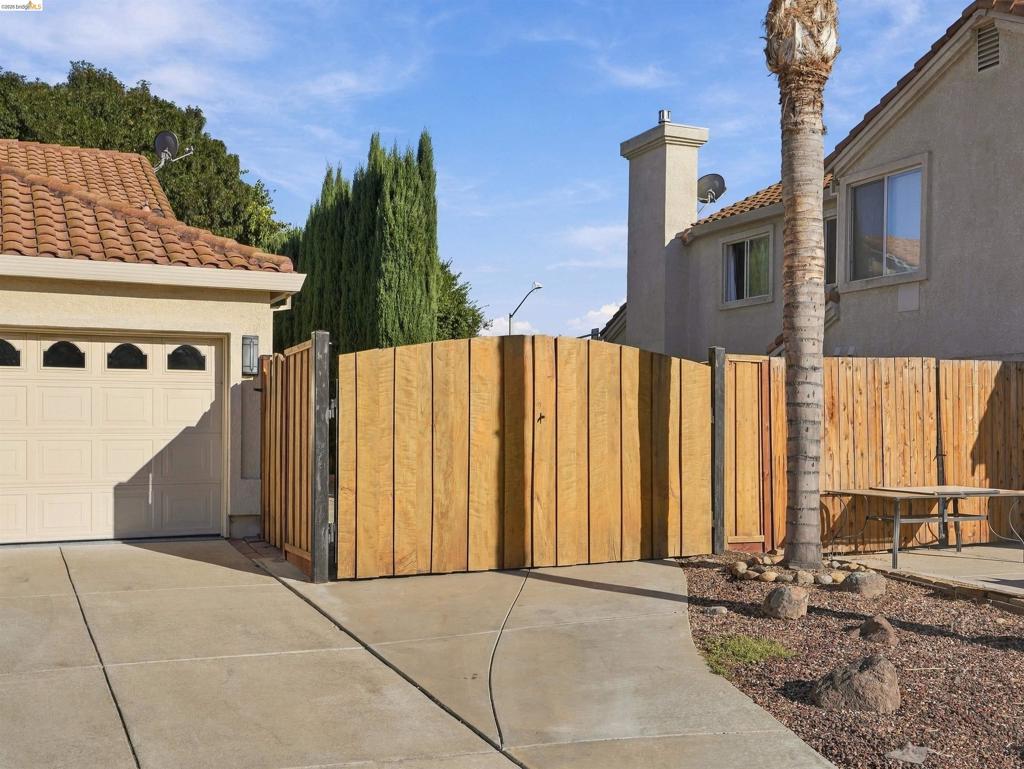1260 Bay Court, Brentwood (CC), CA 94513-5425