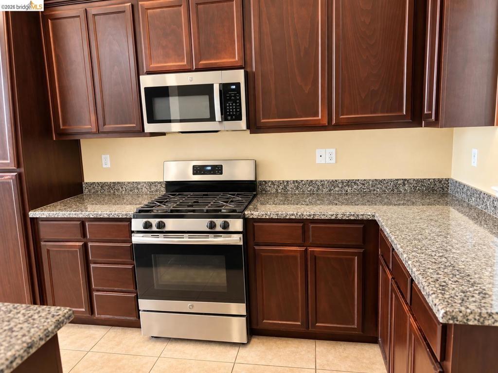 2520 Snowy Egret St, Modesto, CA 95355