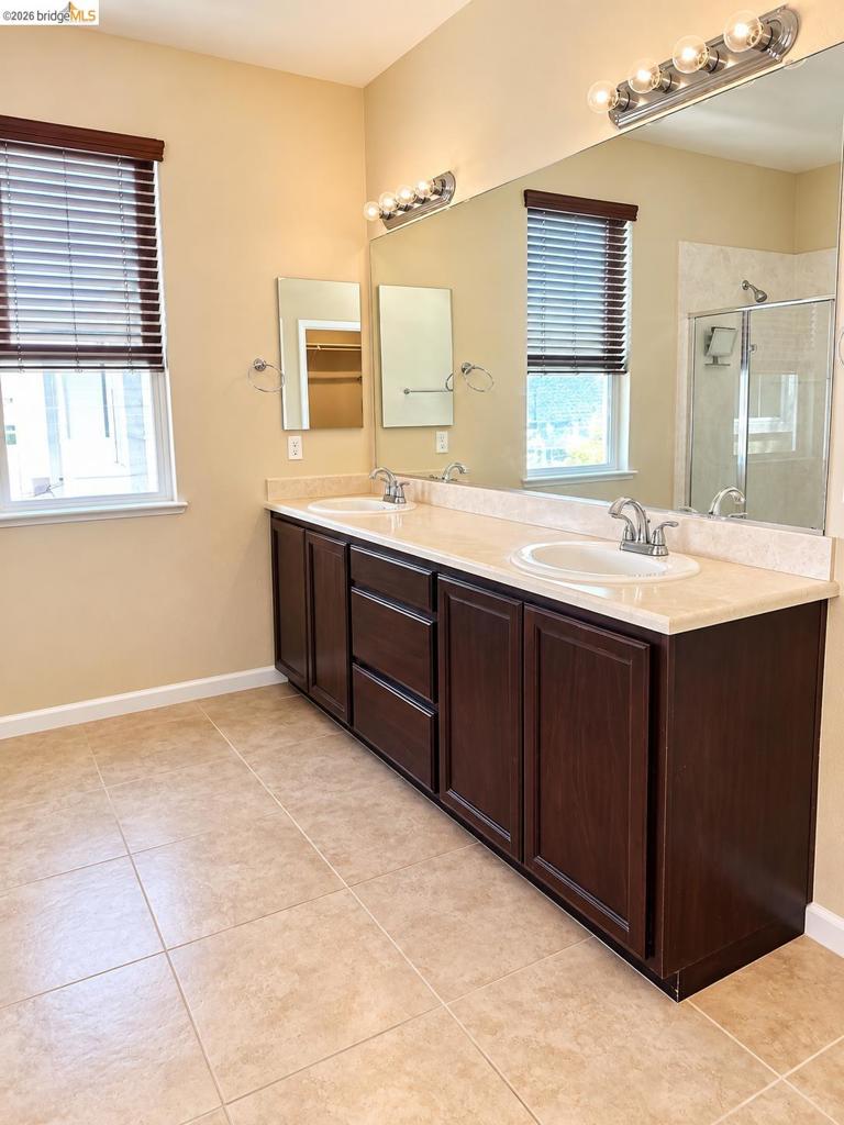 2520 Snowy Egret St, Modesto, CA 95355