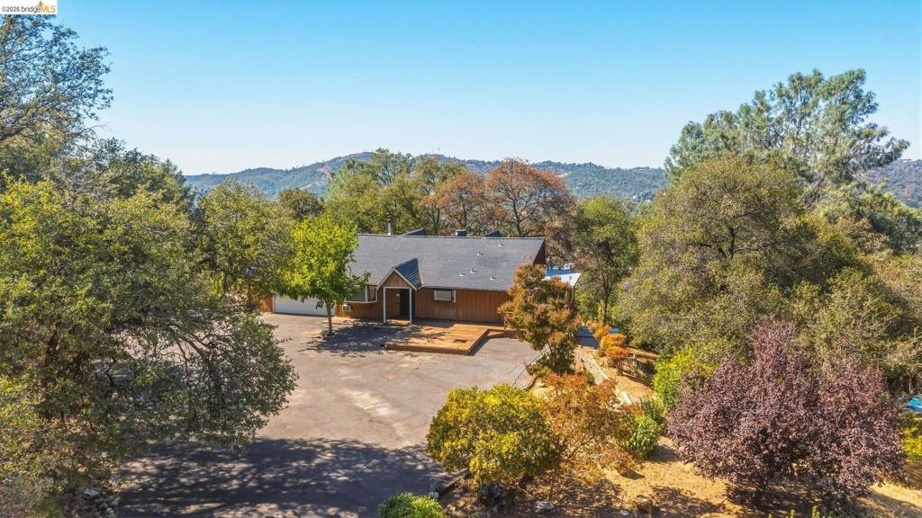 999 Cemetery Lane, Sonora, CA 95370